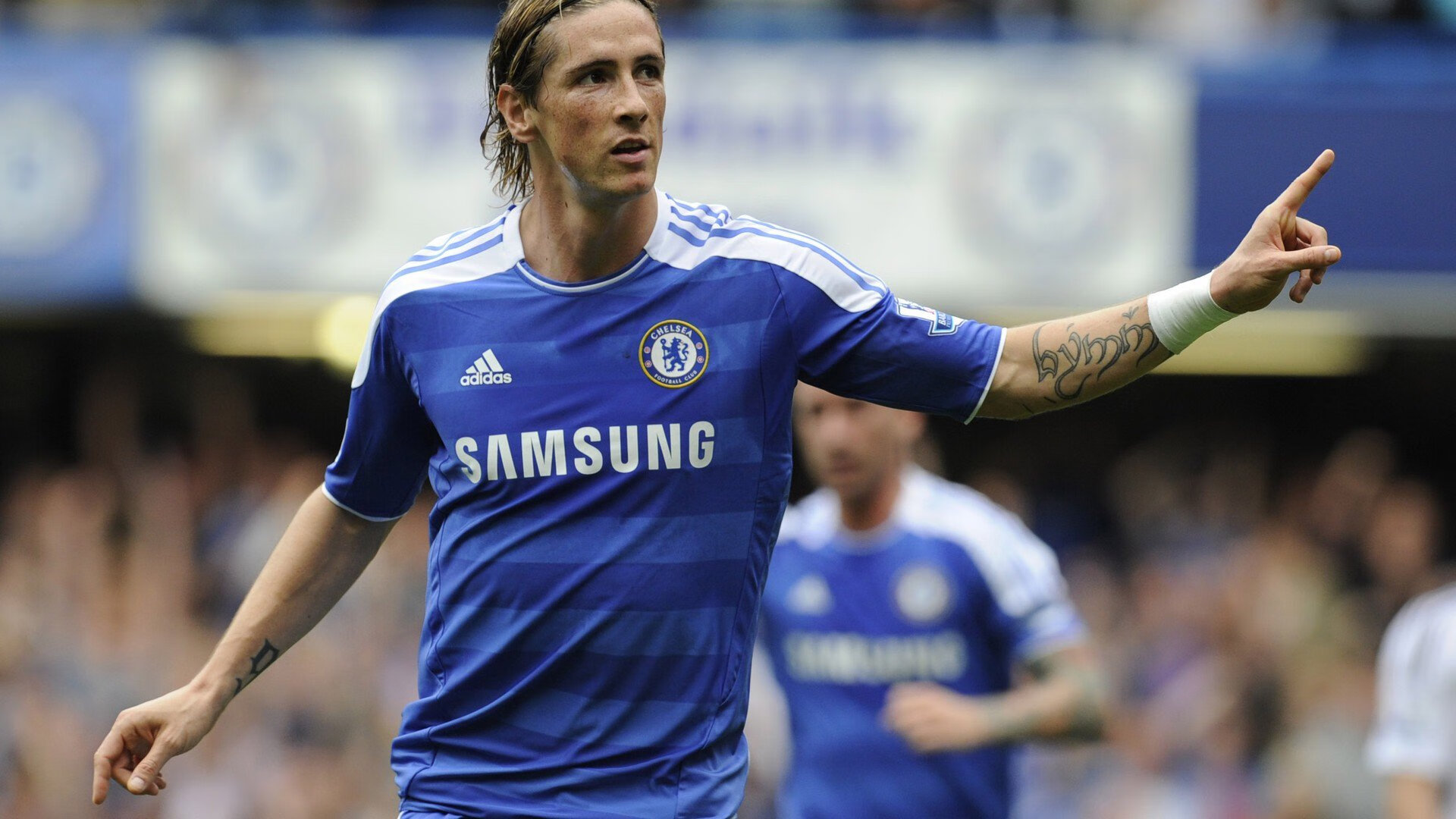 纳达尔鏖战五盘险胜德约科维奇 第15次晋级法网四强